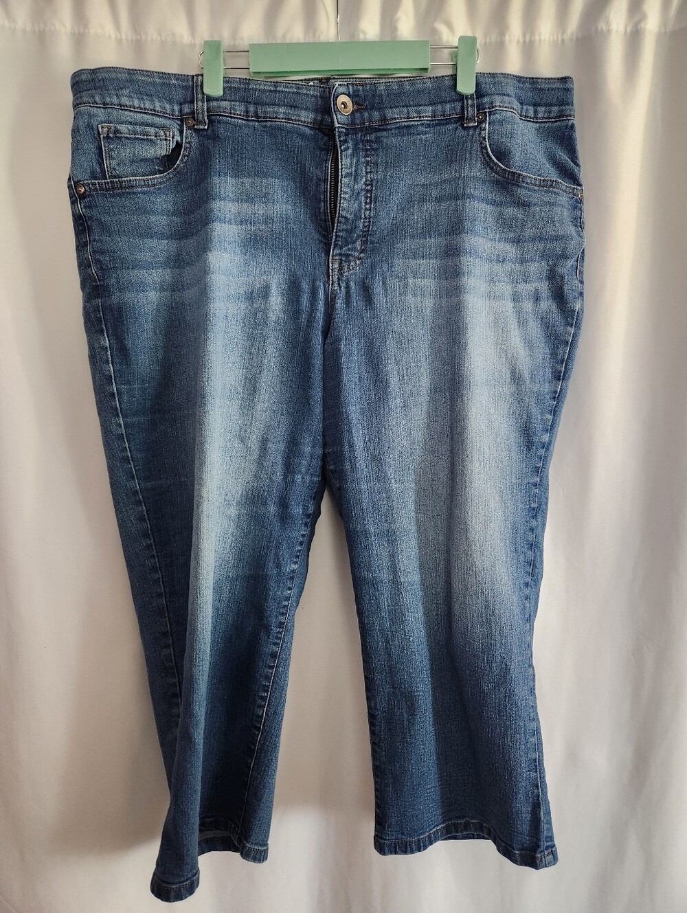 Terra & Sky Women’s Blue Denim Capri Jeans  #soft #stretchy #relaxed #casual